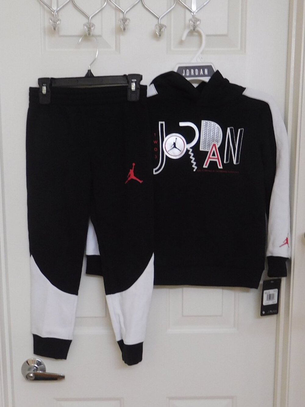NWT 2pc Jordan Black White Hooded Sweatshirt & Joggers Set sz 6